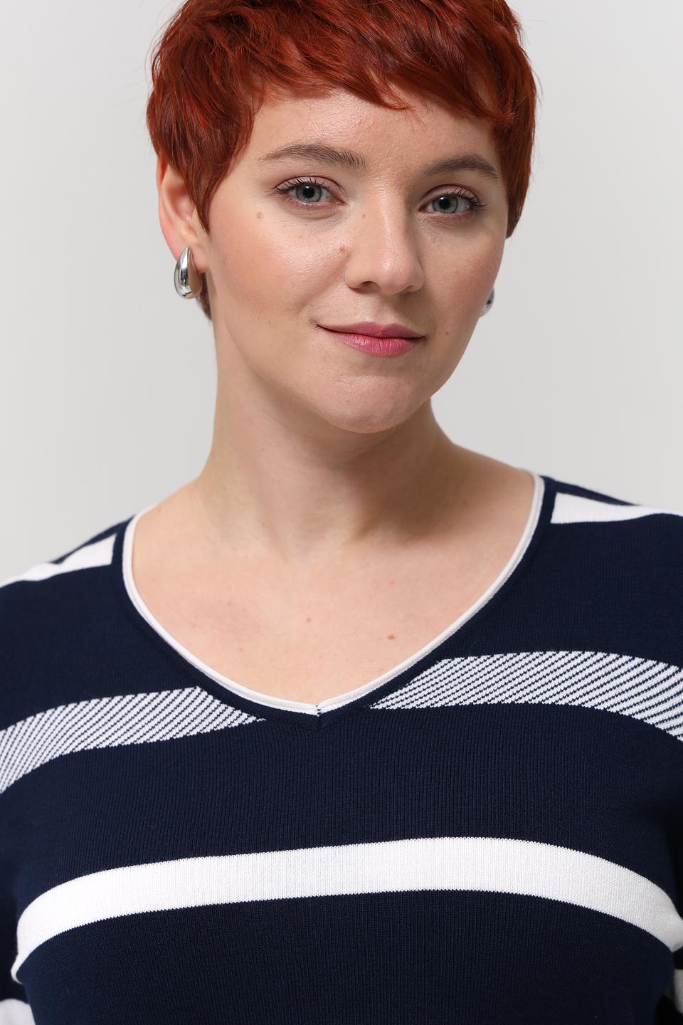 Пуловер Gollehaug в полоску