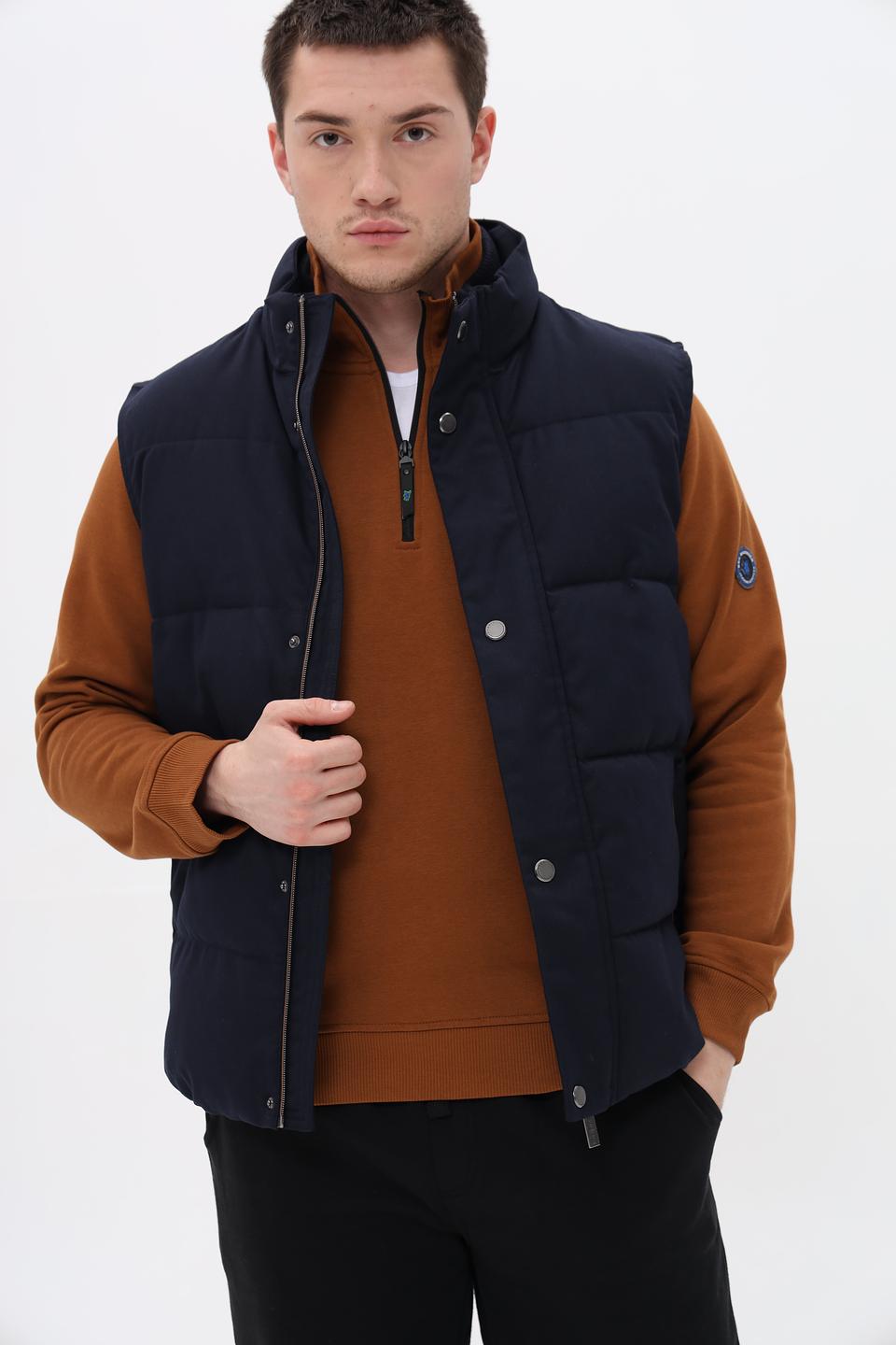 Жилет Bugatti стеганый синий