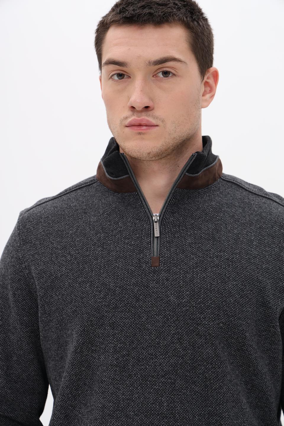 Джемпер Bugatti с воротом