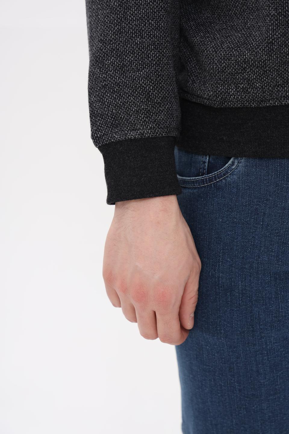 Джемпер Bugatti с воротом