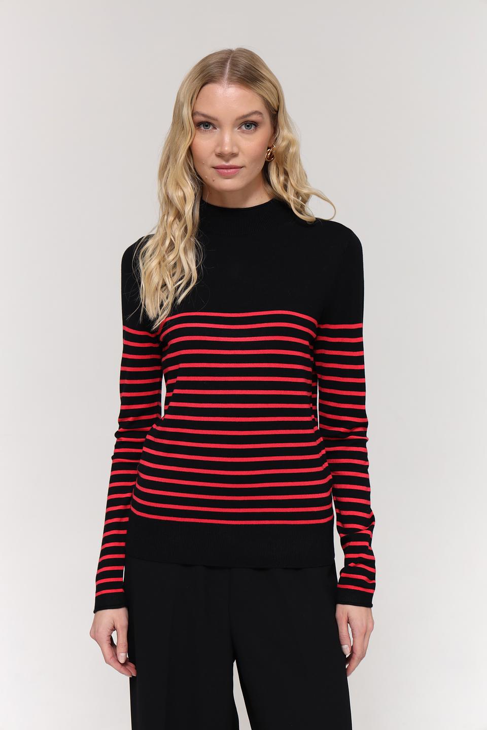Пуловер Taifun в полоску