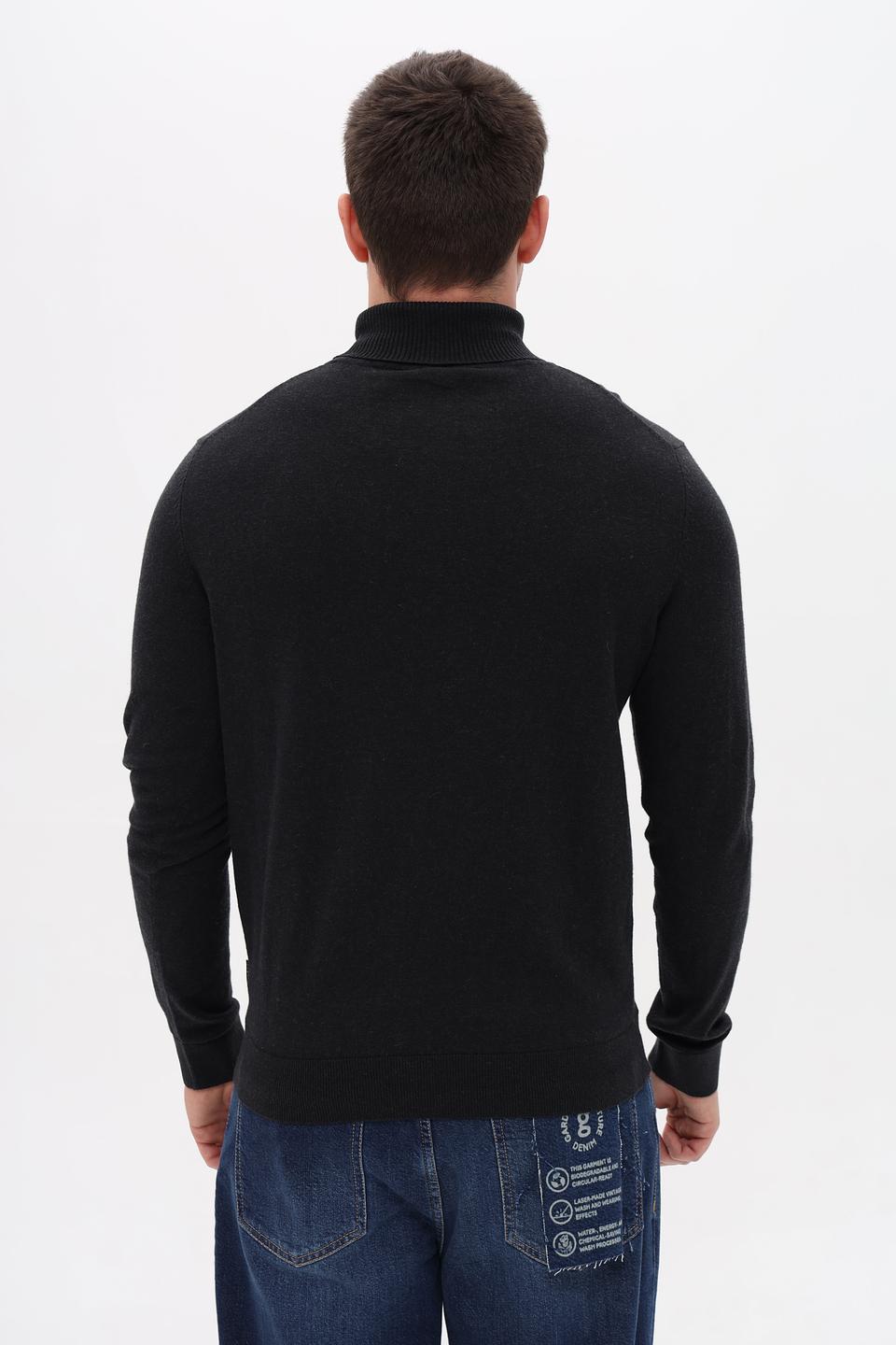 Водолазка Bugatti чёрная