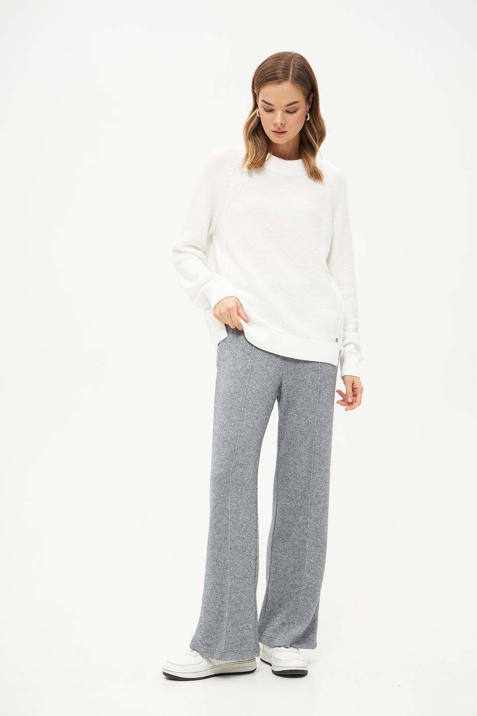 Пуловер Monari белый с текстурой