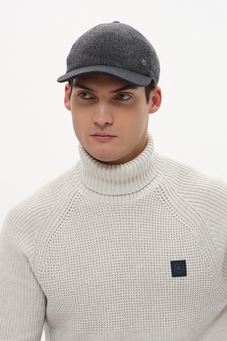 Бейсболка Bugatti ACC серая в клетку