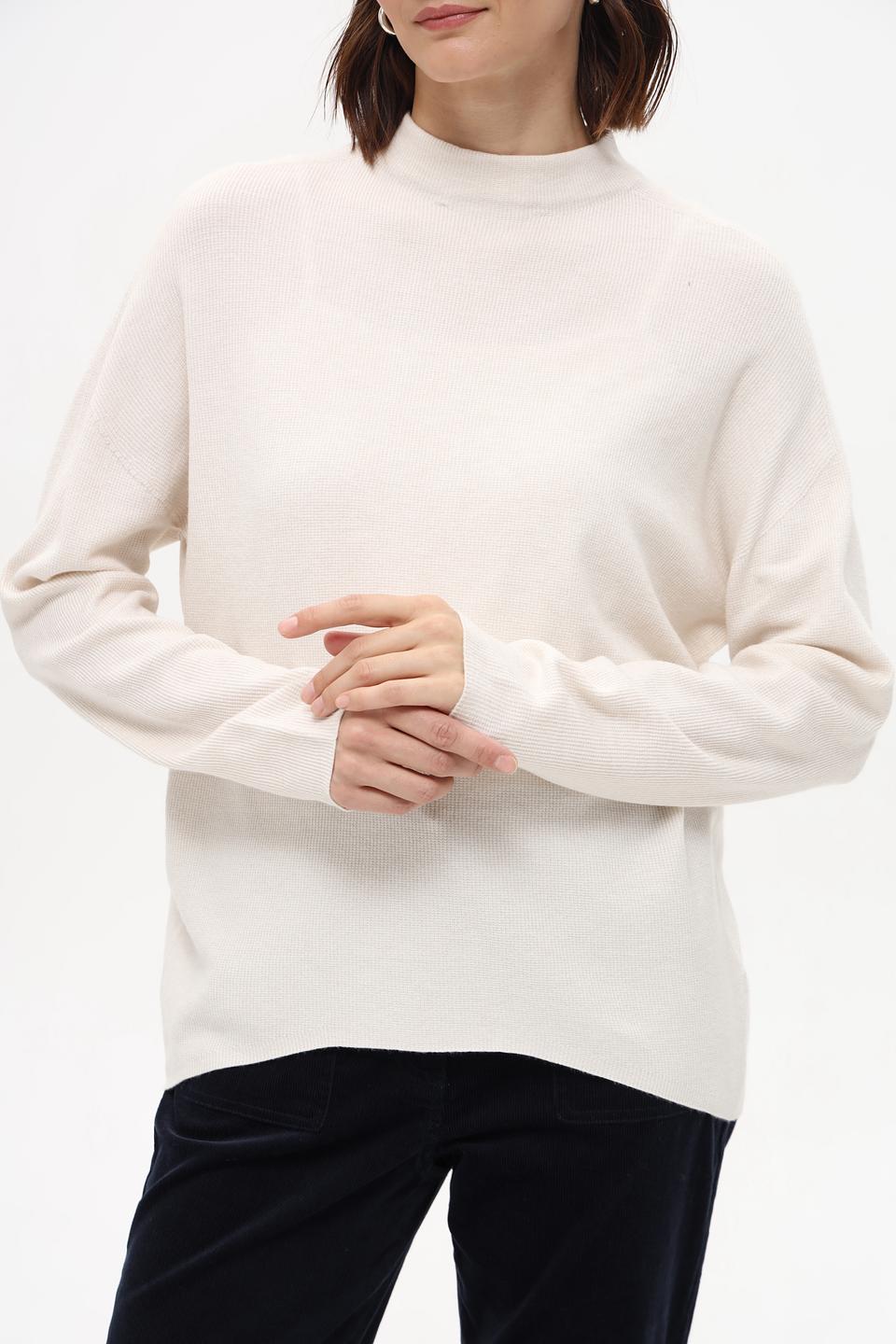 Пуловер Oui с горлом бежевый