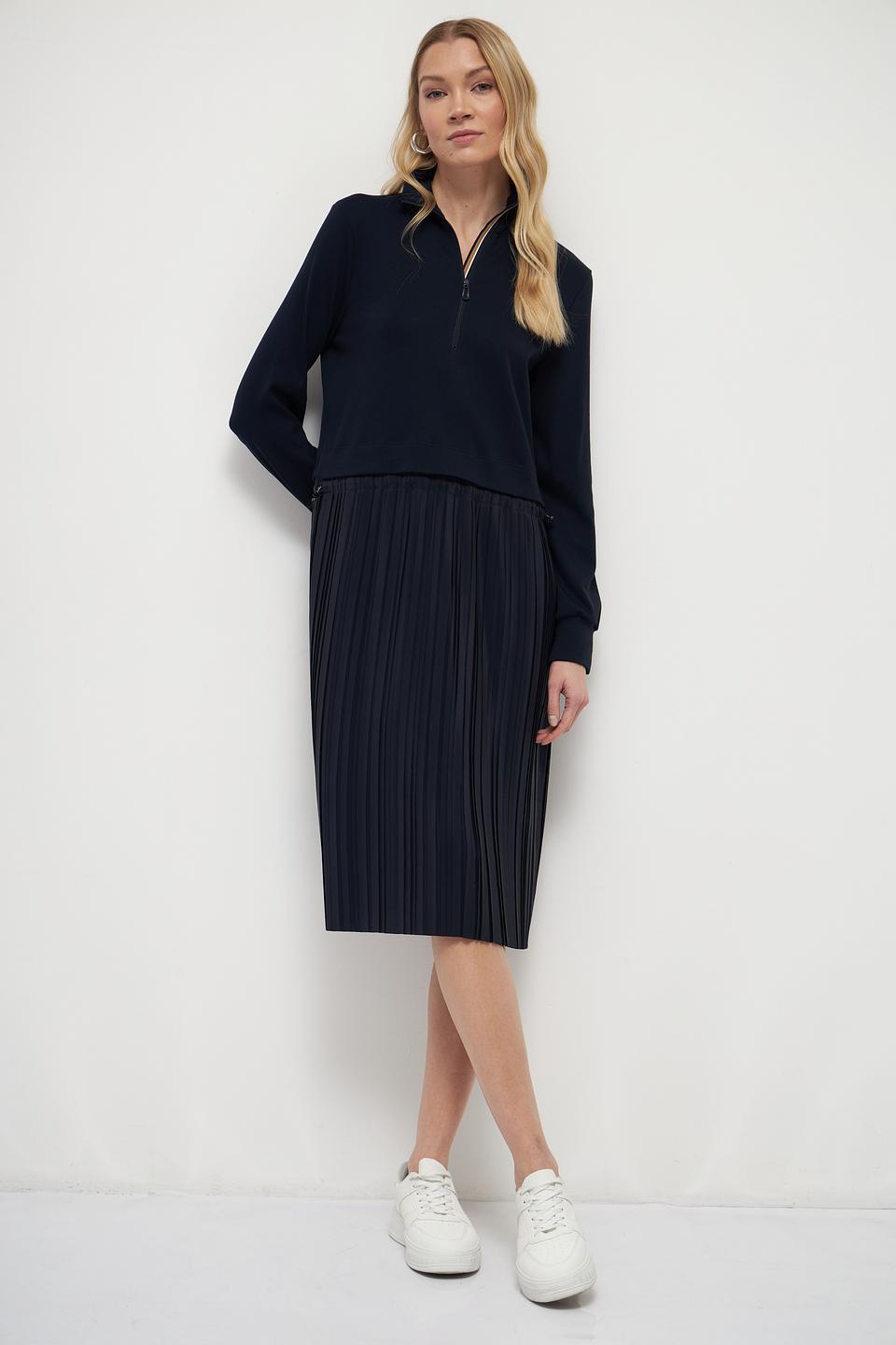 Платье Marc Cain плиссе тёмно-синее