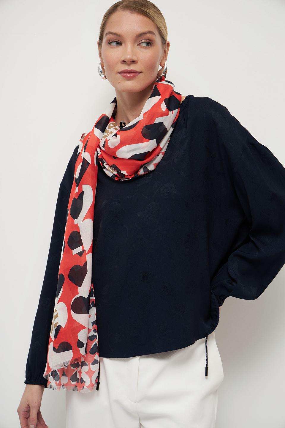 Шарф Marc Cain с принтом сердец