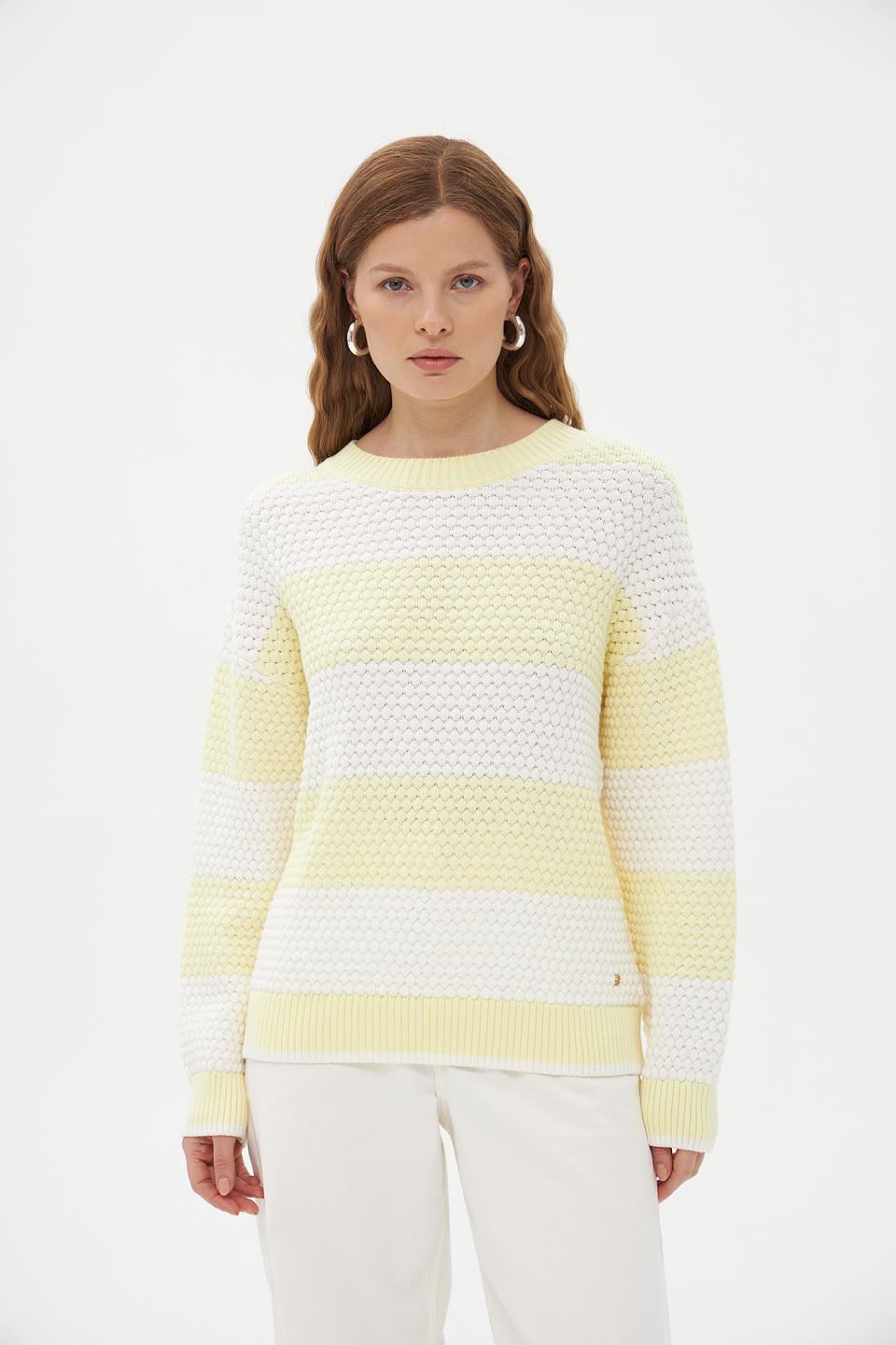 Пуловер Betty and Co в полоску