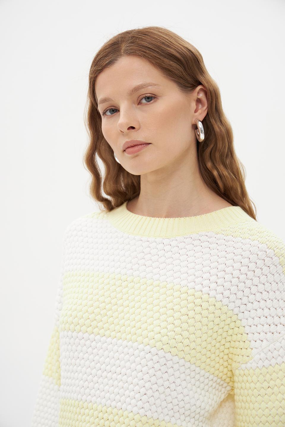 Пуловер Betty and Co в полоску