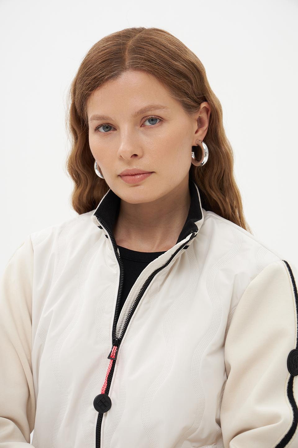 Куртка District с полосками белая