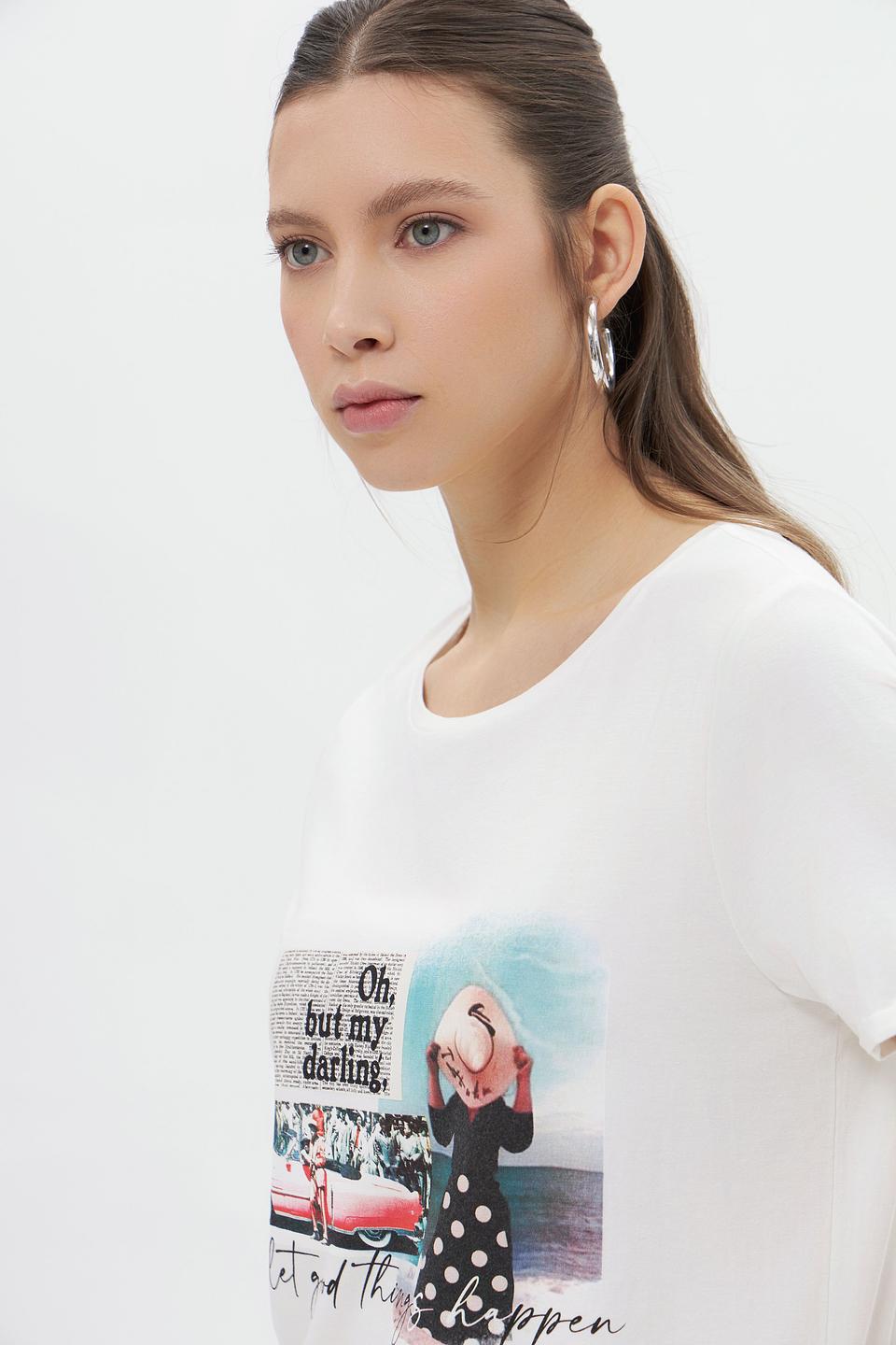 Футболка More and More с принтом