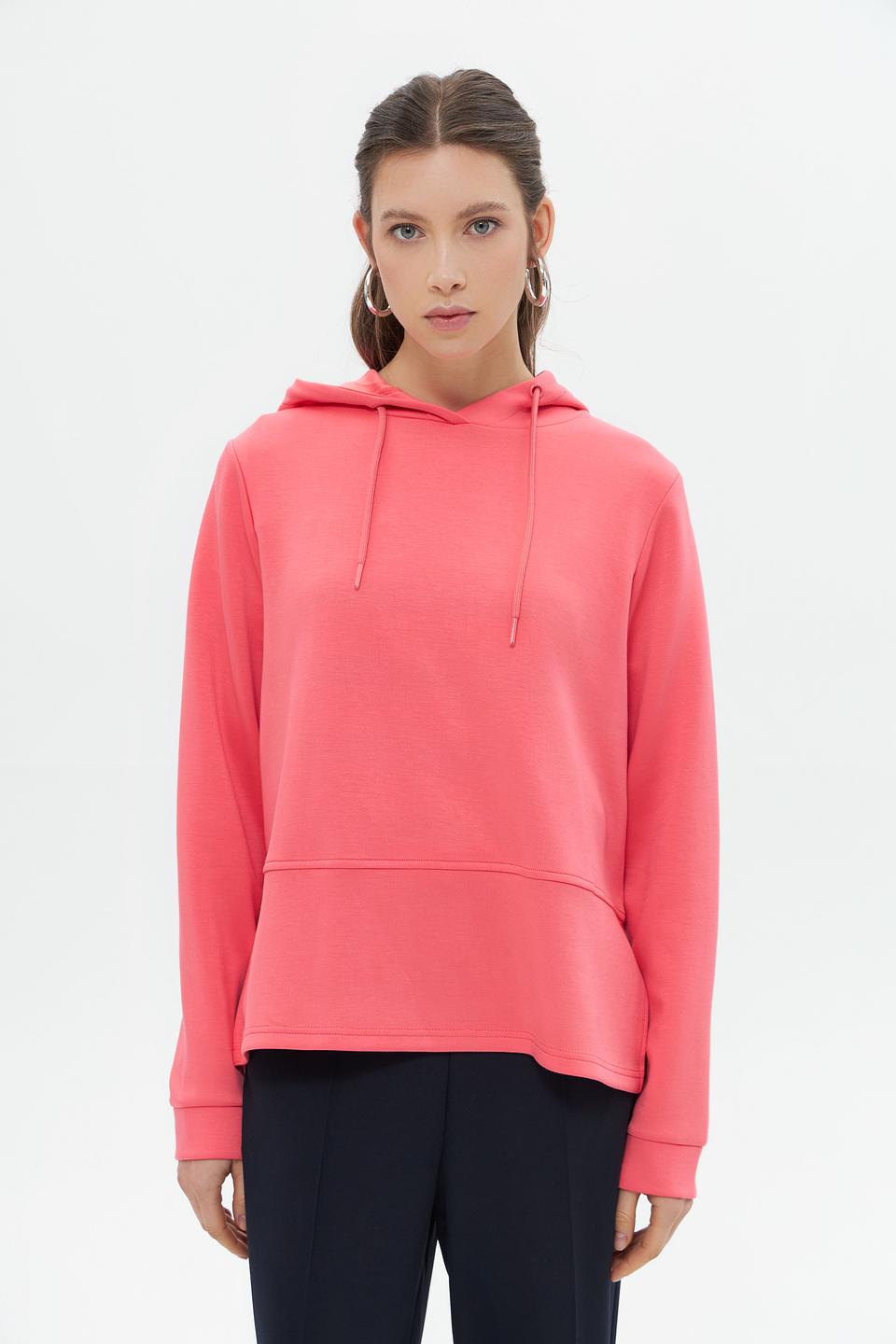 Пуловер Broadway кораллового цвета с капюшоном