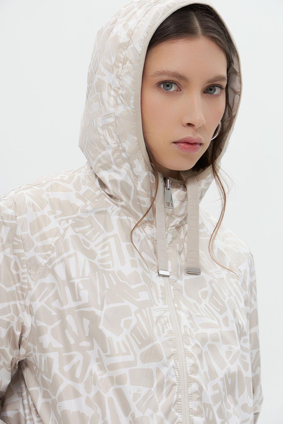 Куртка Lebek с капюшоном бежевая