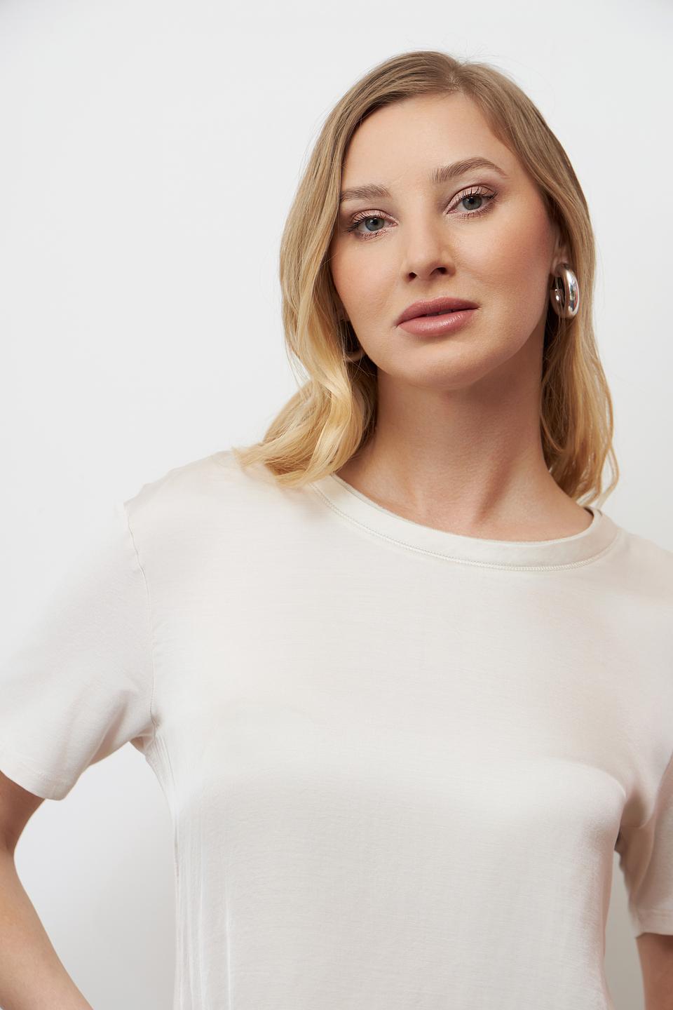 Блуза Lecomte бежевая с коротким рукавом