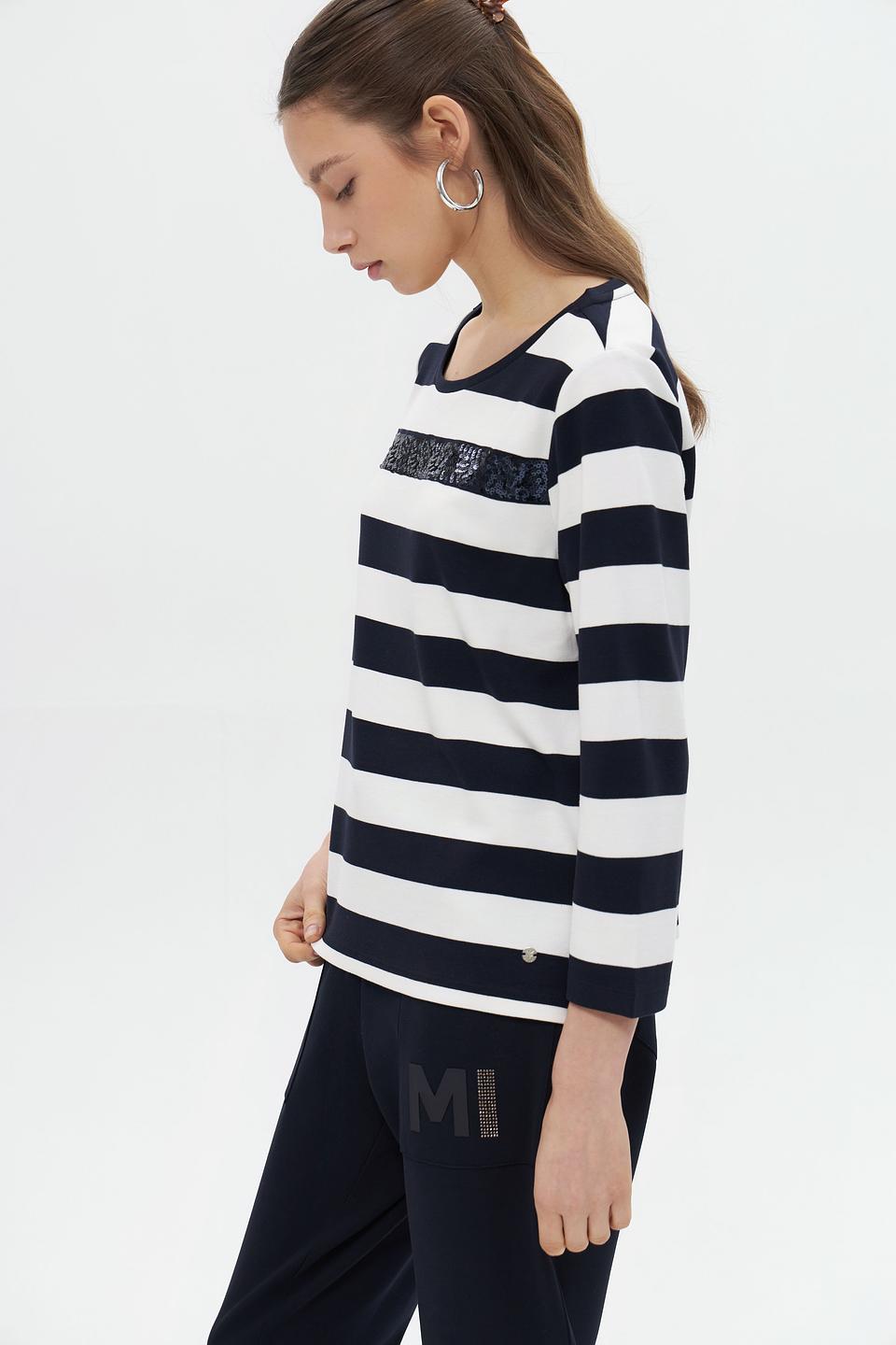 Лонгслив Monari в полоску с пайетками