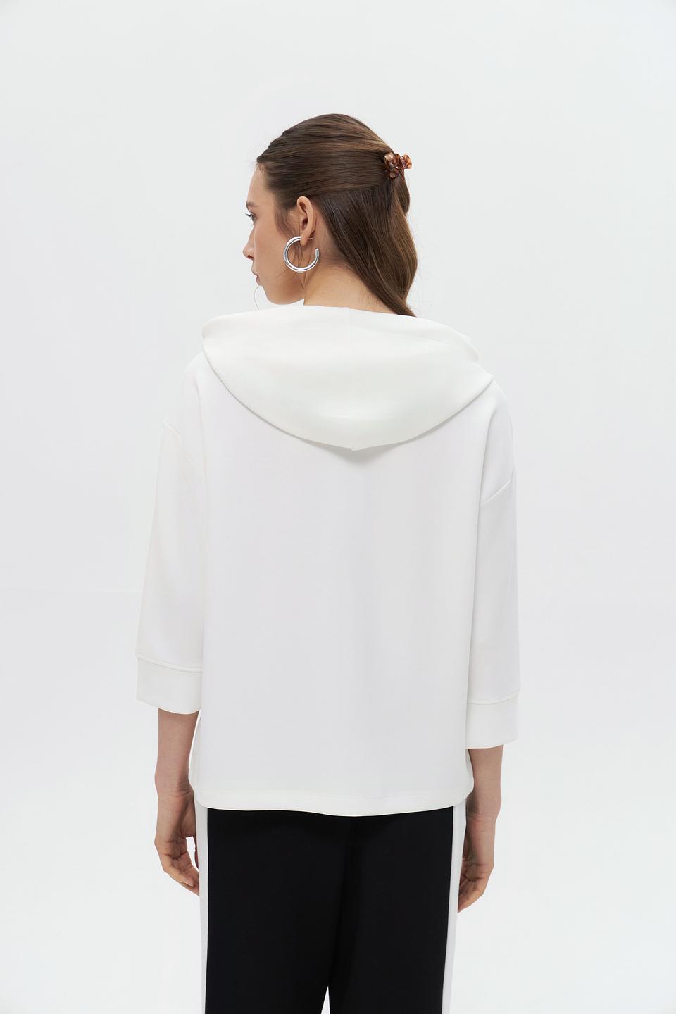 Пуловер Monari с капюшоном белый