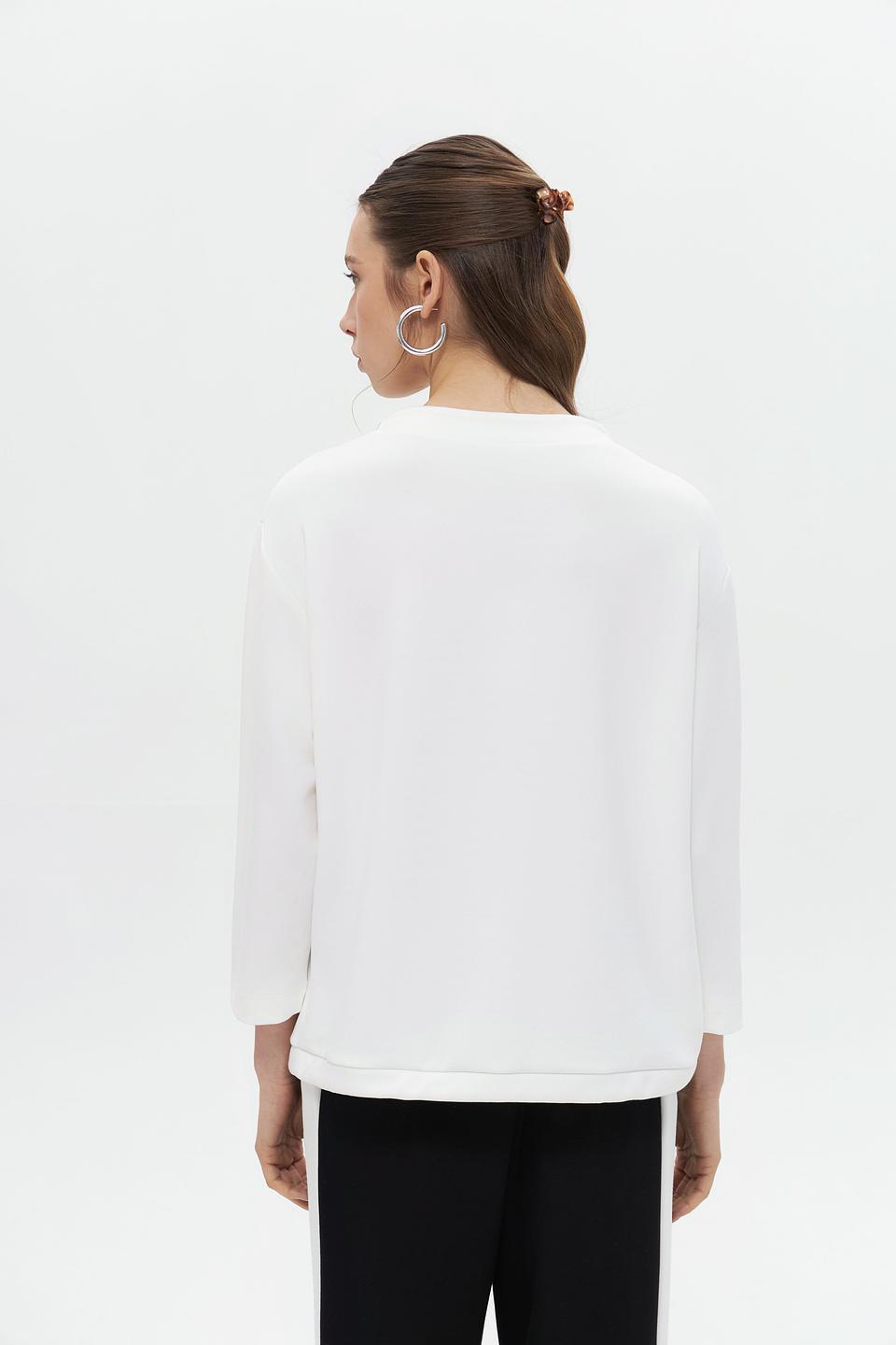 Пуловер Monari с карманом