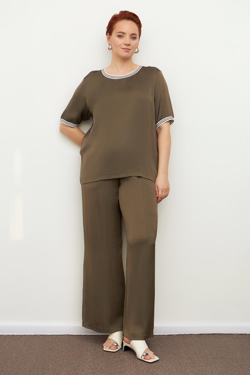 Блуза Margittes с полоской хаки