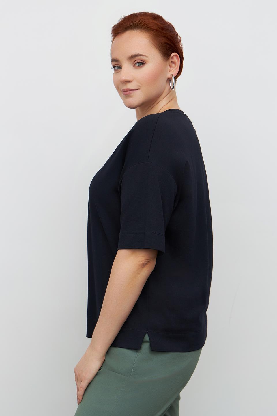 Футболка Margittes с вишнями чёрная