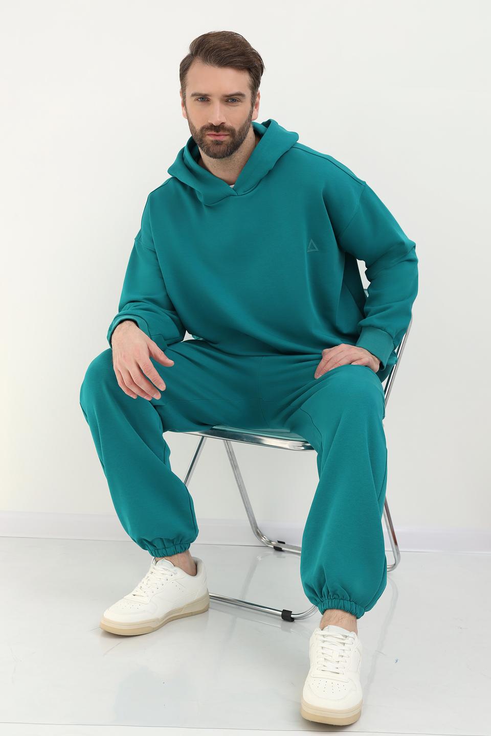 Пуловер Pezzo с капюшоном изумрудный