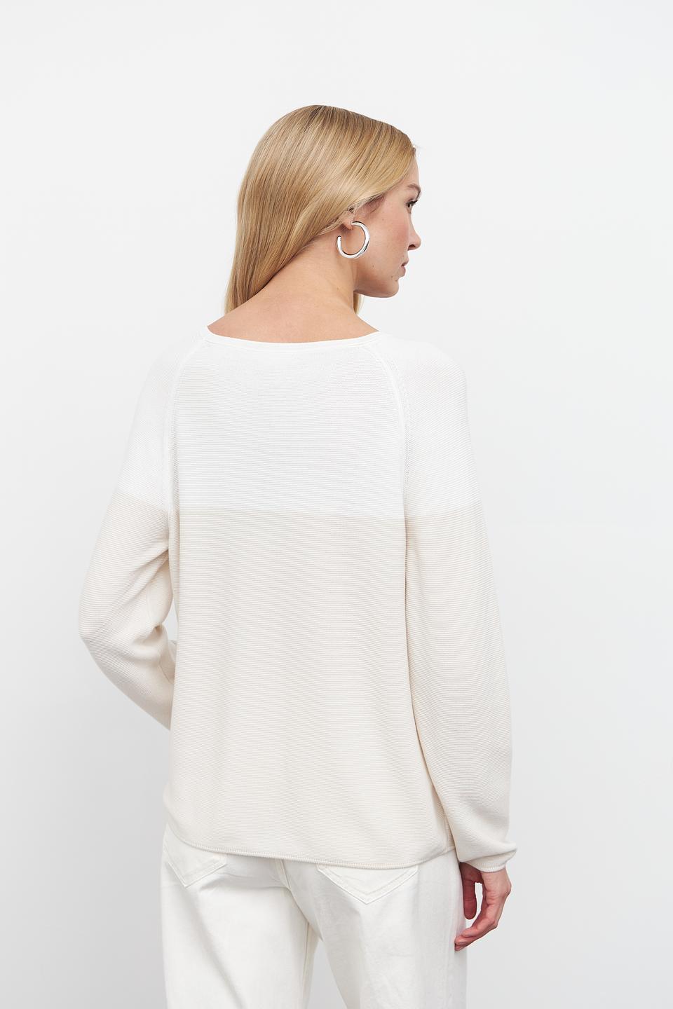 Пуловер Monari с декором