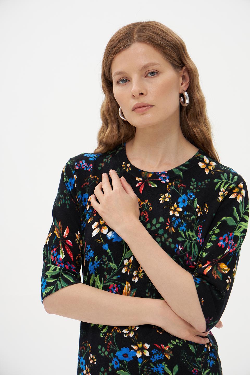 Пуловер Pezzo с цветочным принтом