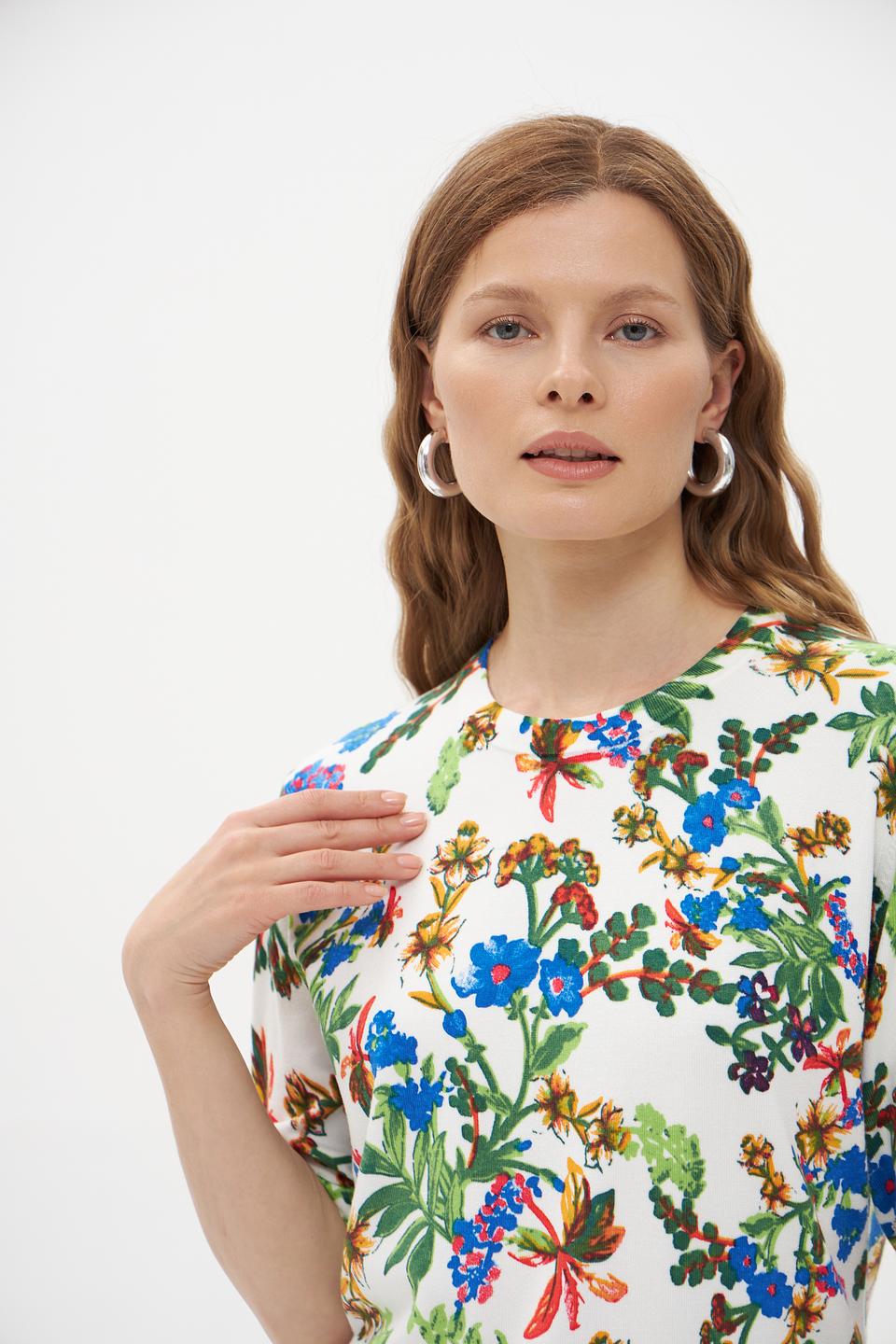 Пуловер Pezzo с цветочным принтом