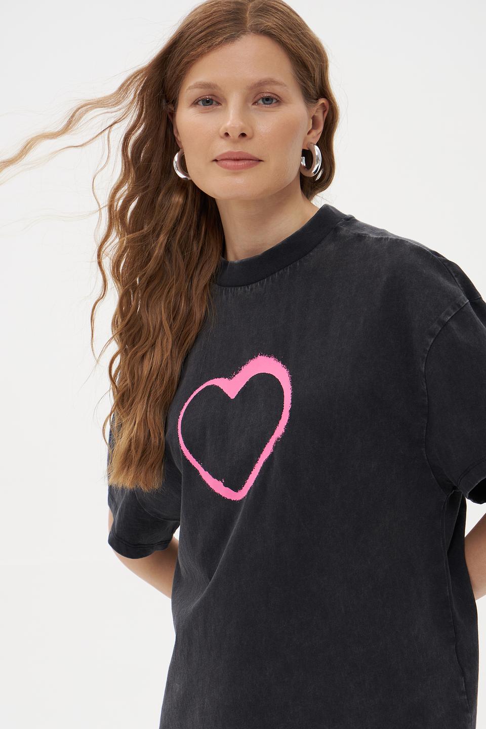 Футболка Pezzo с сердцем чёрная