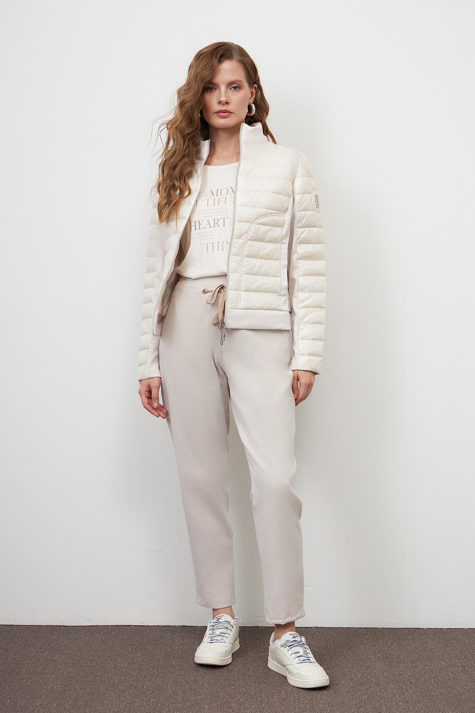 Брюки трикотажные Betty and Co бежевые