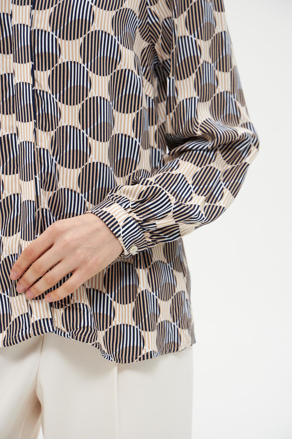 Блузка More and More с геометрическим принтом