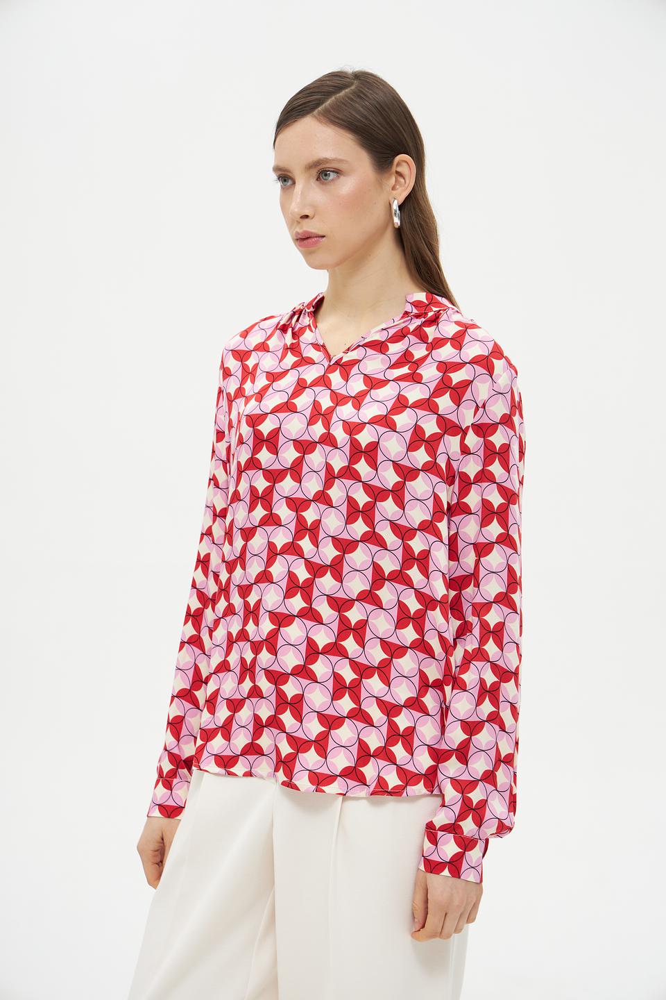 Блузка More and More с принтом красный
