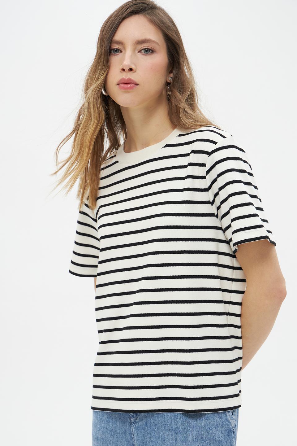 Футболка UNQ в полоску