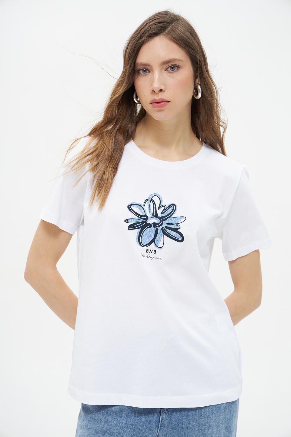 Футболка Bianca с цветком белый