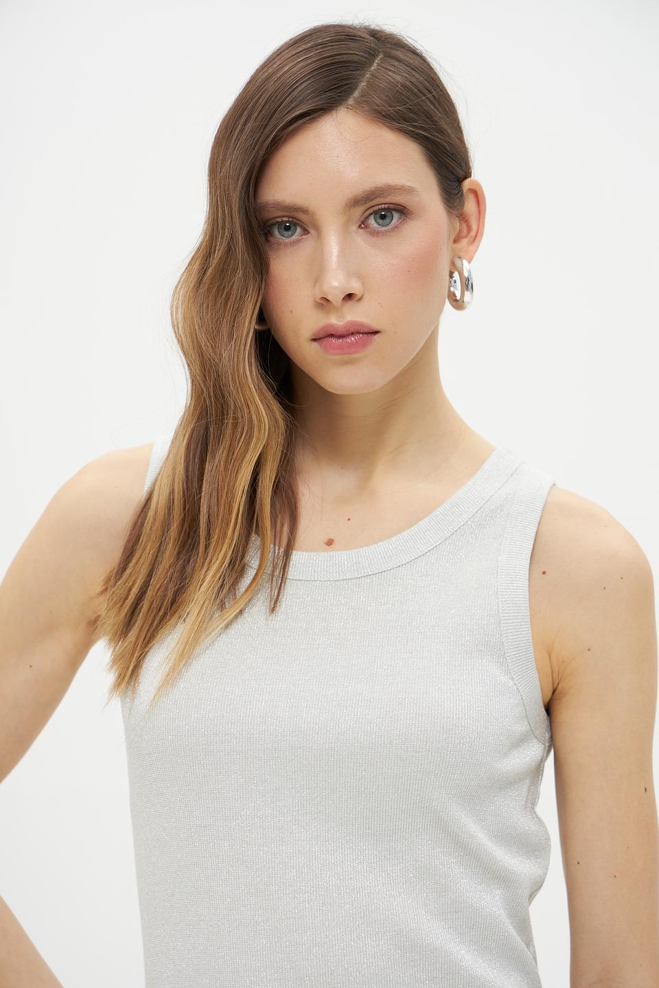 Топ Lecomte с металликом серый