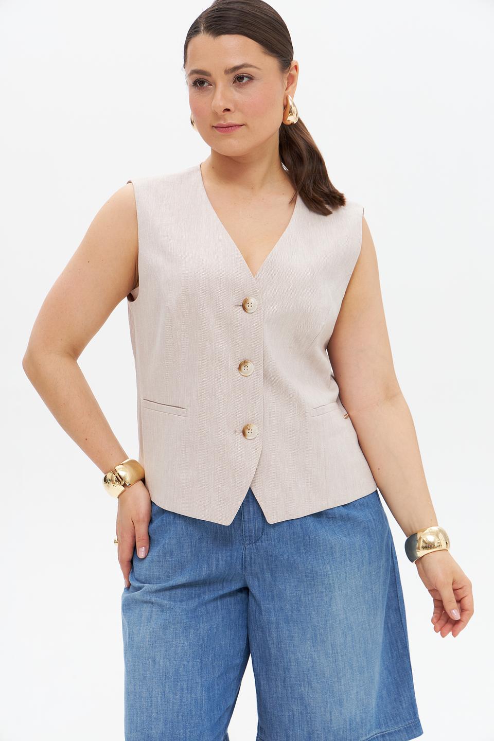 Жилет Betty and Co бежевый