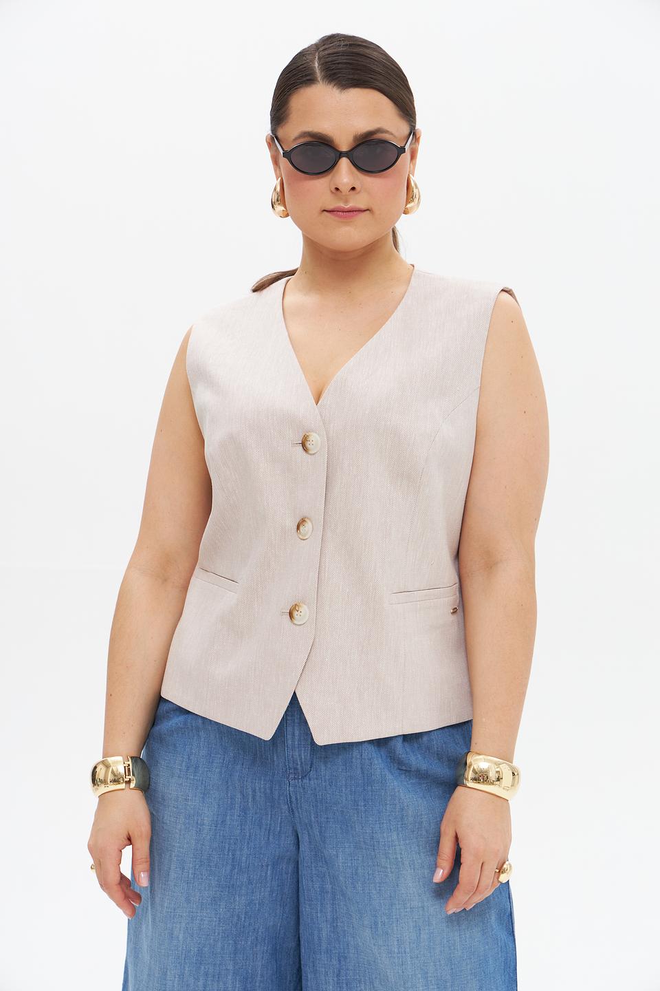 Жилет Betty and Co бежевый