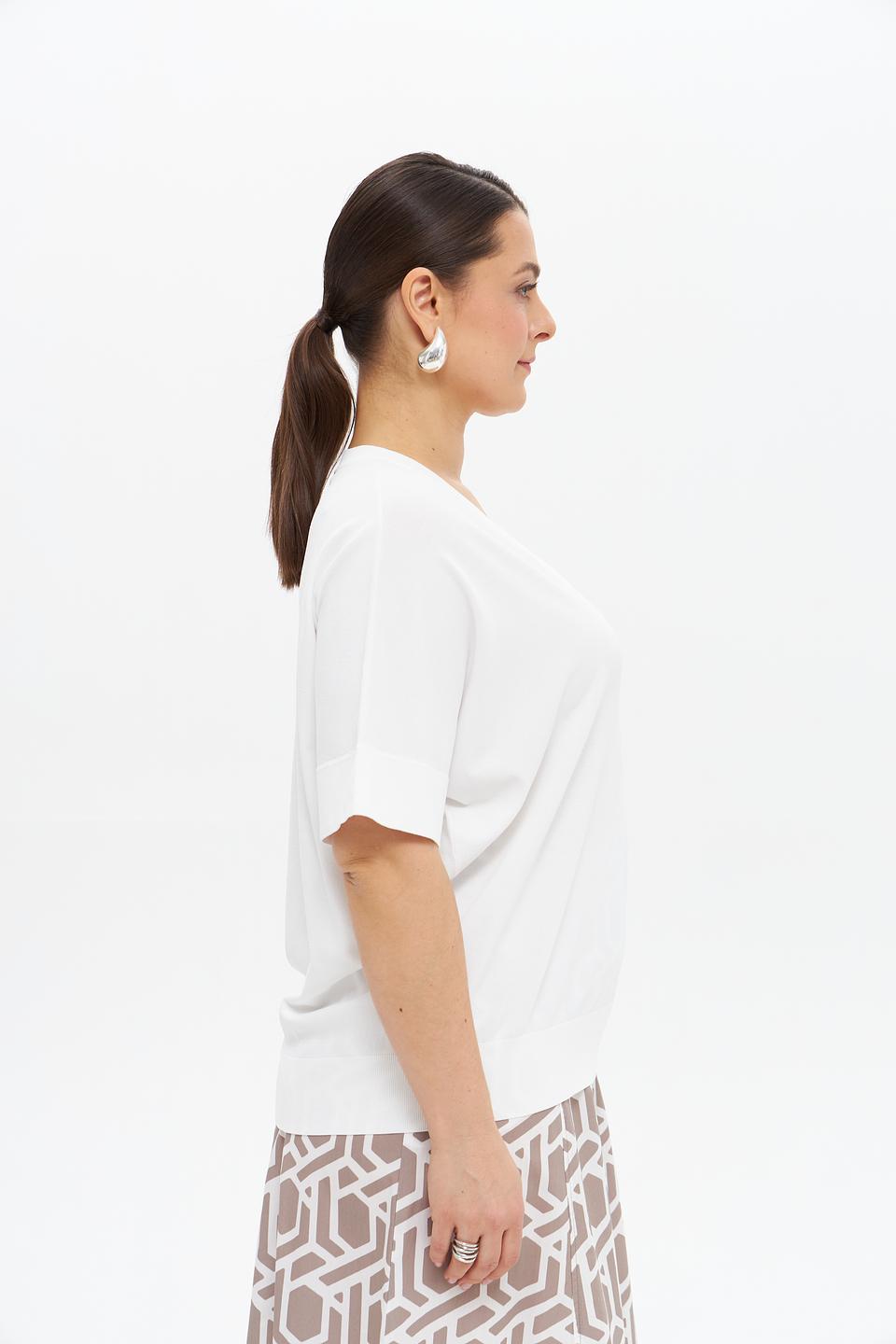 Пуловер Catnoir с V-образным вырезом