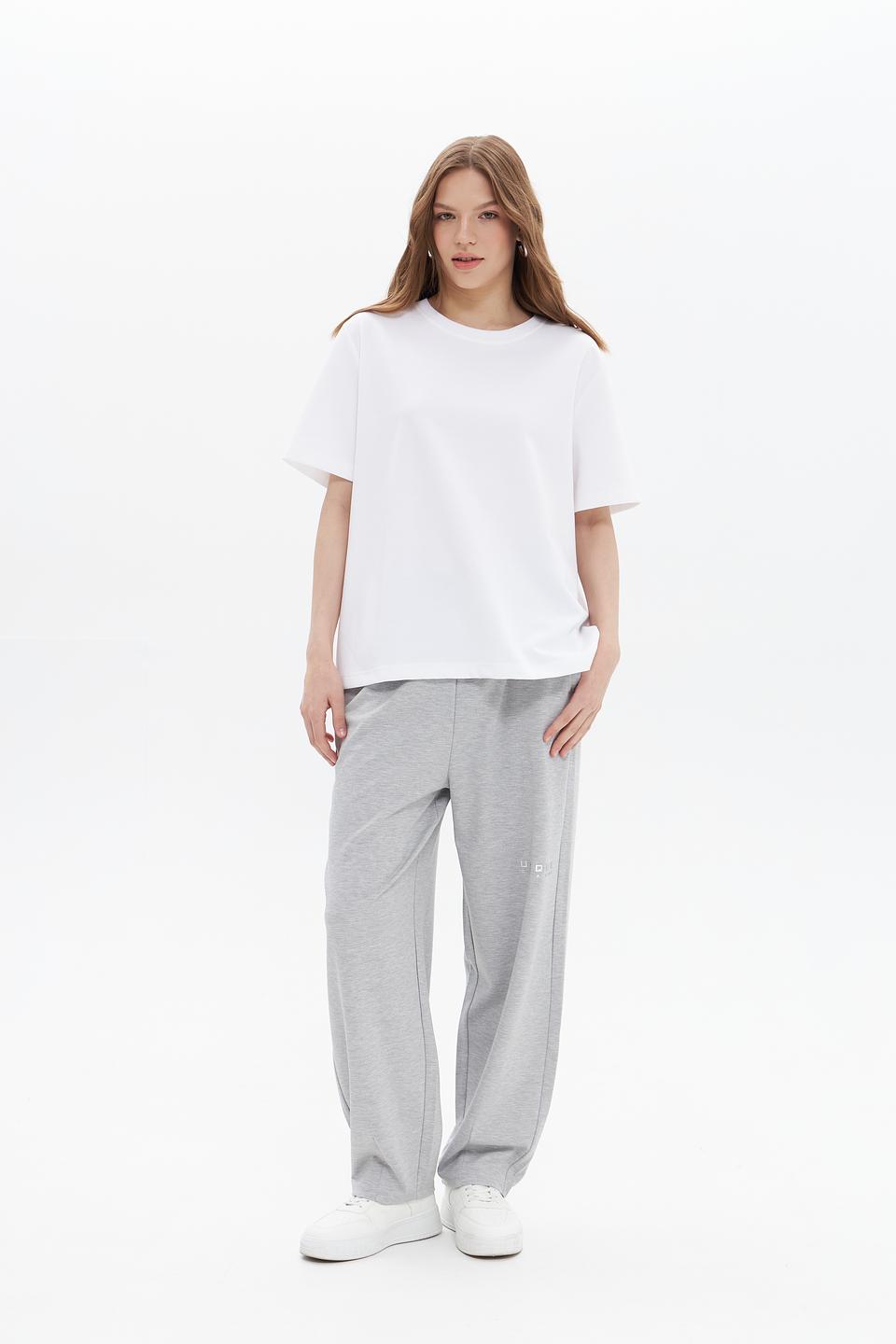 Футболка UNQ женская белая оверсайз