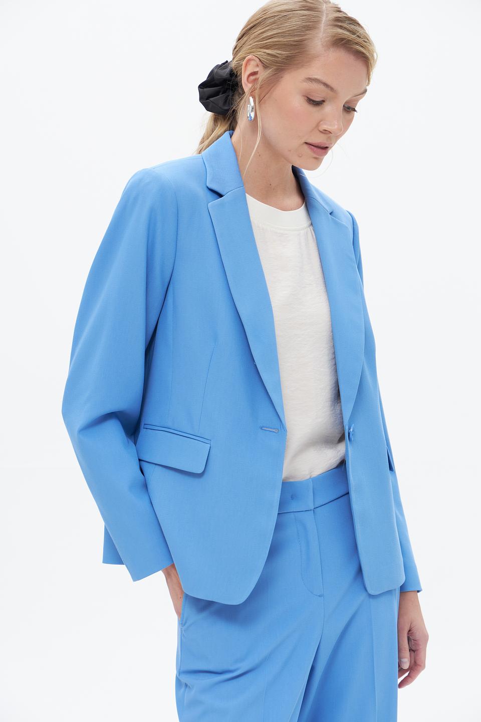 Жакет Bianca голубой приталенный