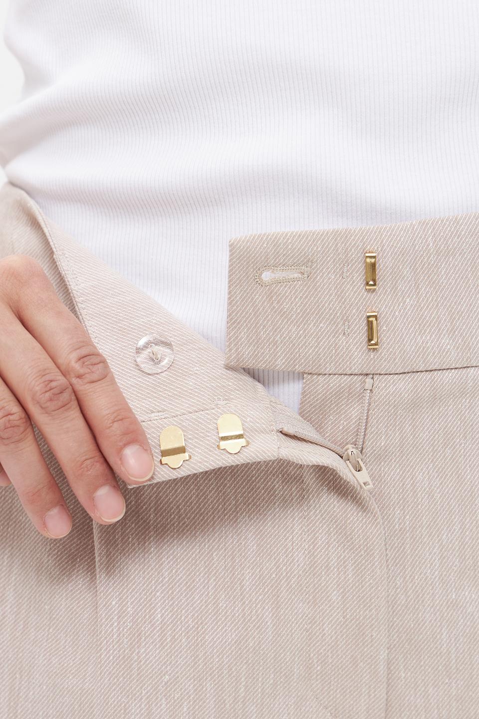 Брюки классические Betty and Co бежевые