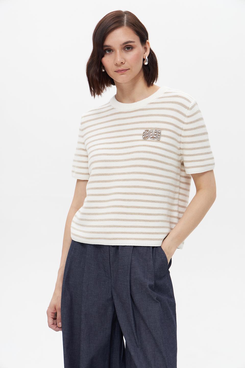 Пуловер Oui в полоску бежевый