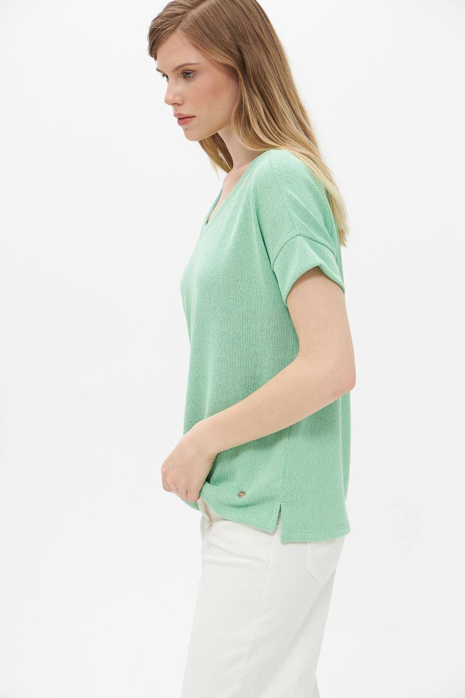 Пуловер Lecomte зелёный V-образный