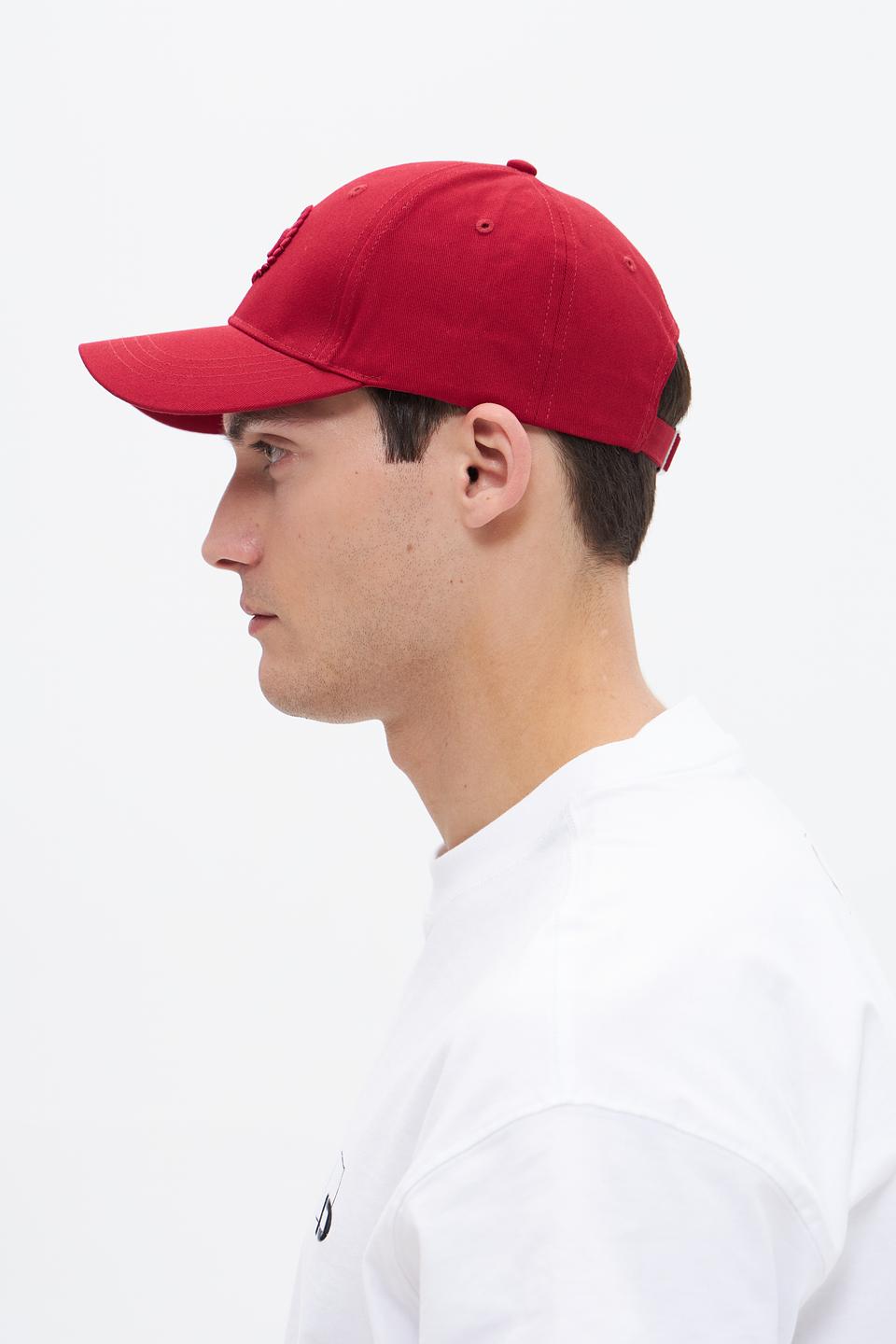Бейсболка Bugatti ACC красный