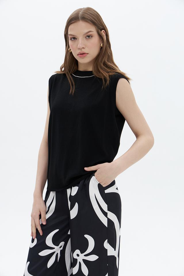 Топ UNQ женский черный с отделкой