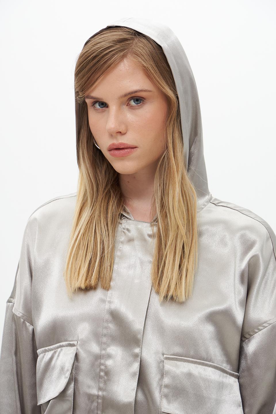 Жакет Lecomte атласный серый