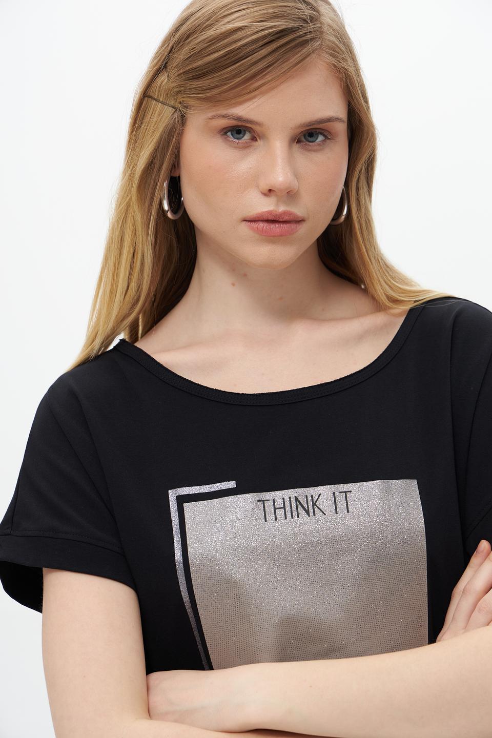 Футболка Pezzo с принтом Think It