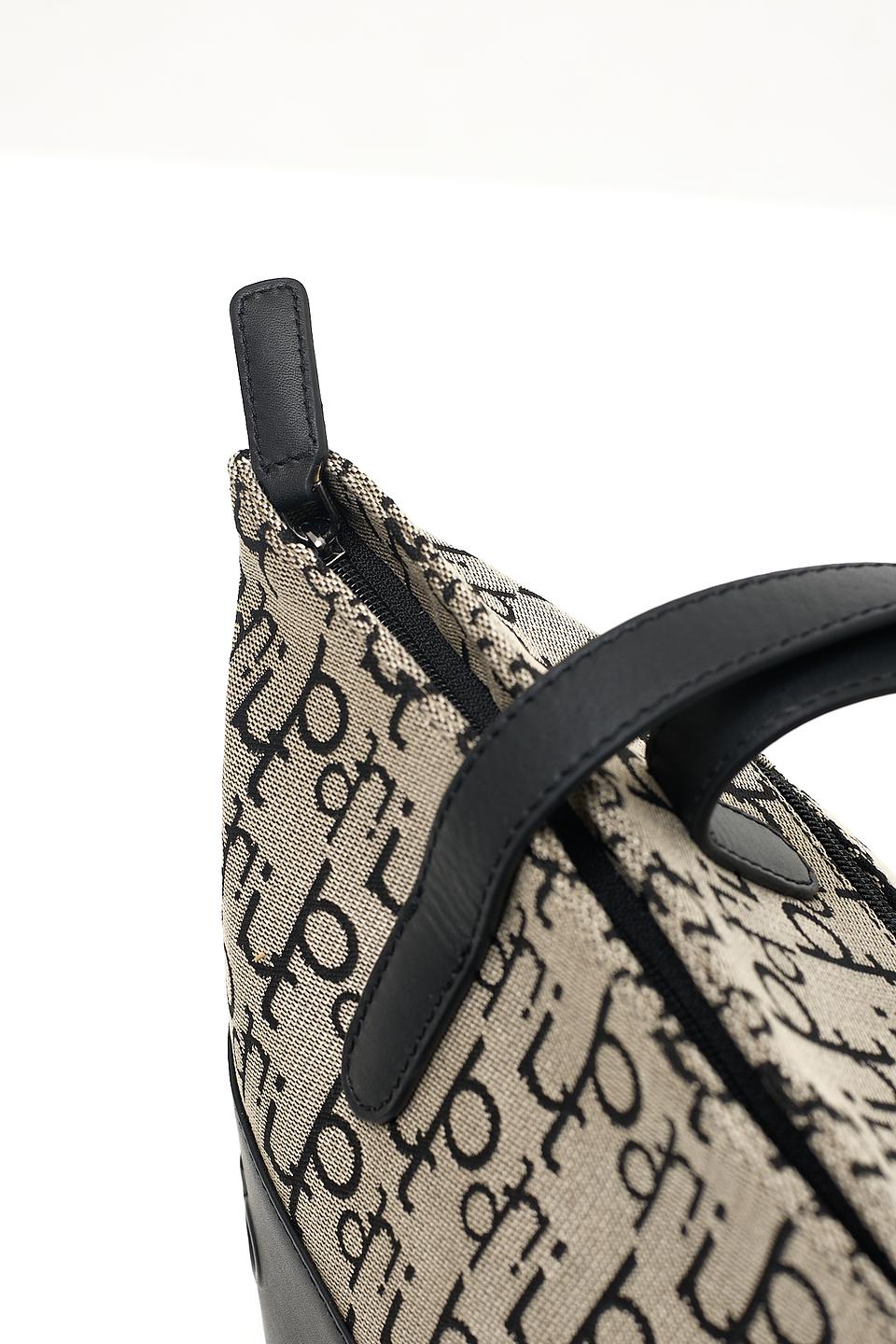 Сумка Bugatti с логотипом