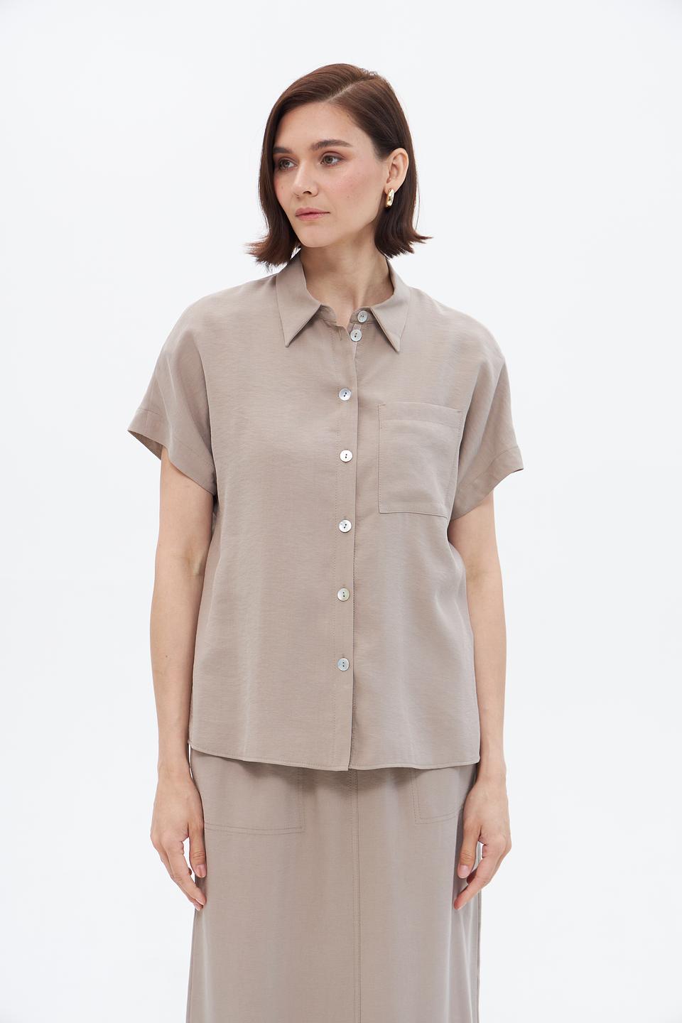 Блуза Bianca с карманами бежевая