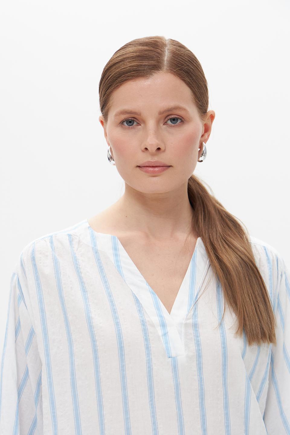 Блуза Broadway в полоску голубую
