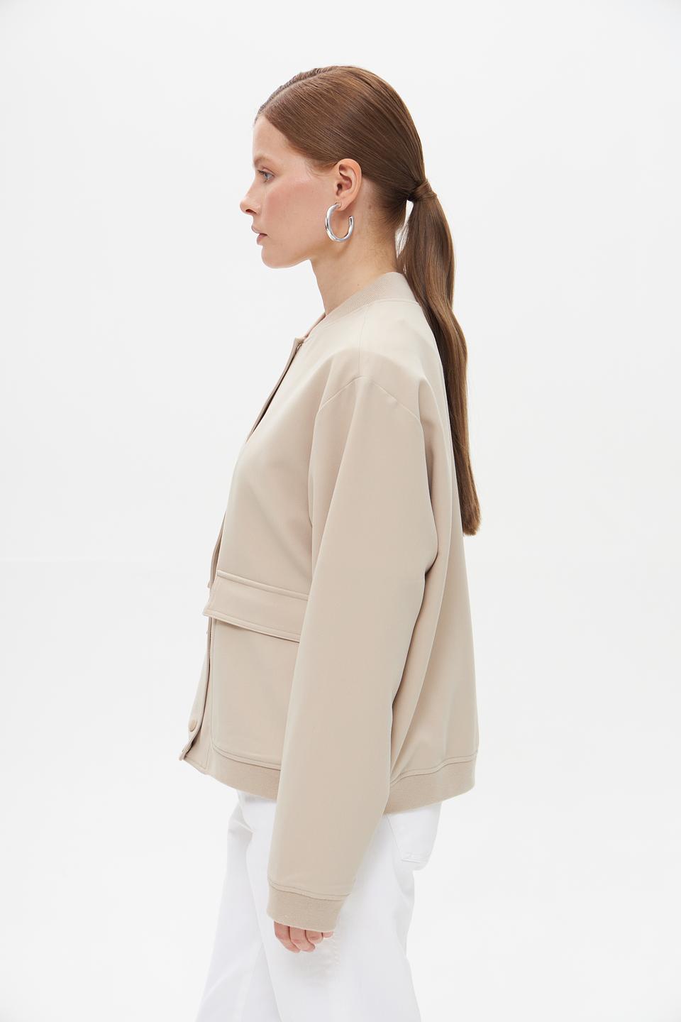 Жакет UNQ бежевый приталенный